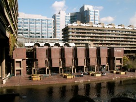 2007 Lon 213 Ved Barbican Centre