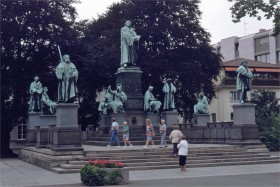 09811 Luthermonumentet i Worms