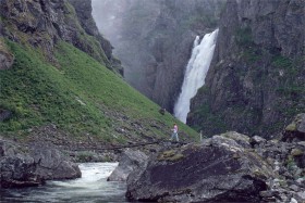 10898 Ved Vøringsfossen