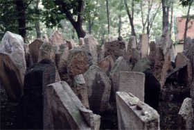 12429 Den jødiske kirkegård Prag