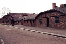 12715 Auschwitz