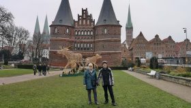 Os to foran Holstentor